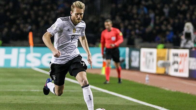 André Schürrle - Note 1: Mann des Spiels. Stürmte mit der Nummer &bdquo;9&ldquo;, traf wie ein echter Neuner zum 1:0 (19.). Aufstellung gerechtfertigt. Die Tore 21 und 22 im 57. Länderspiel für den Dortmunder. Plus Top-Vorlage auf Müller vor dem 2:1.