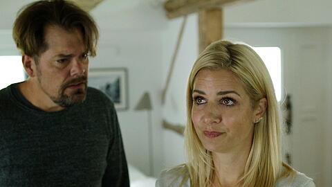 Susan Sideropoulos und Daniel Fehlow in "Leon - Kämpf um deine Liebe".
