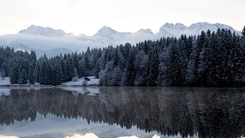 Bayern steht frostiges Wetter bevor. (Archivbild)