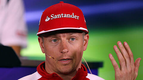 Kimi Räikkönen hat seinen Vertrag bei Ferrari verlängert. Er wird damit auch kommende Saison, gemeinsam mit Sebastian Vettel, für die Italiener an den Start gehen.