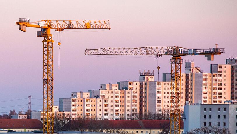 Die Bauwirtschaft hält das Ziel, jährlich 400.000 neue Wohnungen zu schaffen, für "illusorisch".