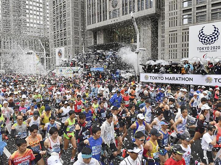 Wegen des Coronavirus dürfen 38.000 Läufer nicht beim Tokio-Marathon starten.