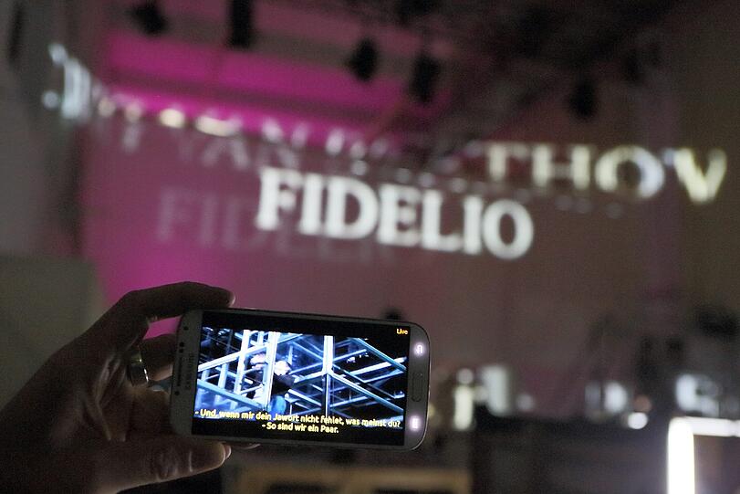 Beethovens "Fidelio" analog und digital in der Bayerischen Staatsoper.