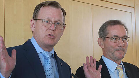 Die beiden Schlichter Bodo Ramelow (Linke), Regierungschef von Thüringen, und Matthias Platzeck (SPD), Ex-Ministerpräsident von Brandenburg, sollen Brücken bauen.