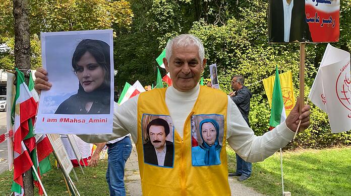 Demonstration vor dem iranischen Generalkonsulat in München am Freitag, 23.9.2022