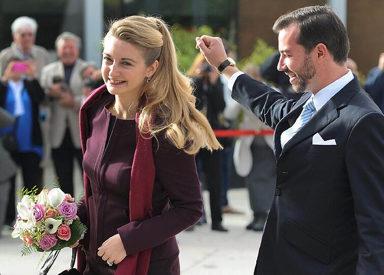 Strahlen vor Glück: Gräfin Stéphanie de Lannoy und ihr Verlobter, Prinz Guillaume von Luxemburg, vor ihrer Trauung.