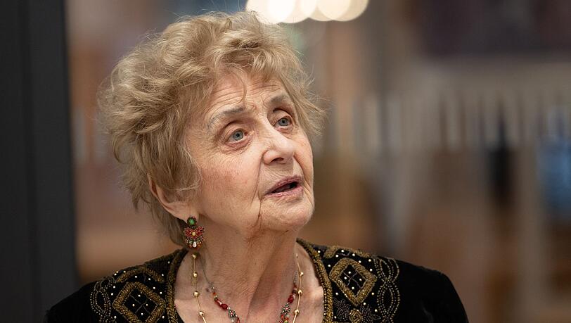 Tova Friedman, die als Kind das Vernichtungslager Auschwitz &uuml;berlebte, ist auch heute - 81 Jahre nach der Befreiung des Lagers durch die Rote Armee - noch auf der Suche nach Gerechtigkeit.