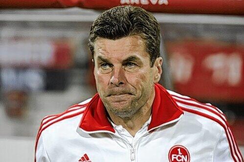 Verurteilt Theatralik: Club-Trainer Dieter Hecking.