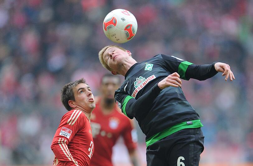 PHILIPP LAHM NOTE 2
Auch ein Allesspieler, mit 23. Liga-Spiel. Feine Flanke auf Robben, der zum 1:0 vollstreckte. Noch ein Assist kurz vor Schluss zu Ribérys Tor. Schnell, zuverlässig, routiniert.
