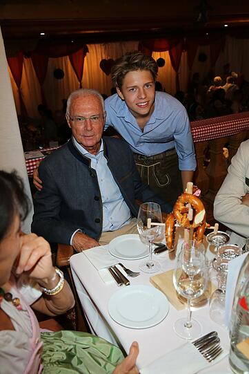 Franz Beckenbauer mit seinem Sohn Joel.