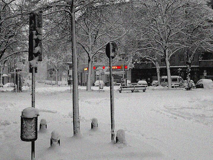 Einen verschneiten Sonntagmorgen hat AZ-Leser Ulrich Winter noch im März fotografiert. Was für ein Frühling!