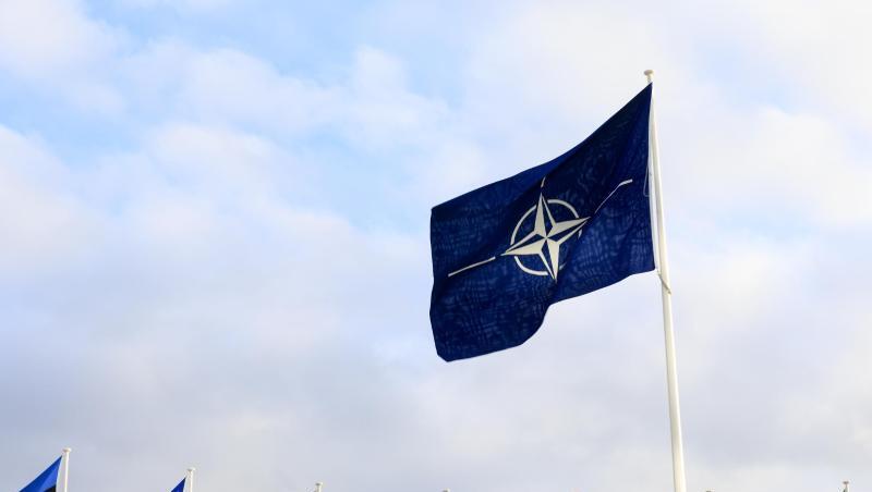 Fahnen der Mitgliedsländer und der Nato vor dem Hauptquartier des Bündnisses in Brüssel. Fahnen der Mitgliedsländer und der Nato vor dem Hauptquartier des Bündnisses in Brüssel.