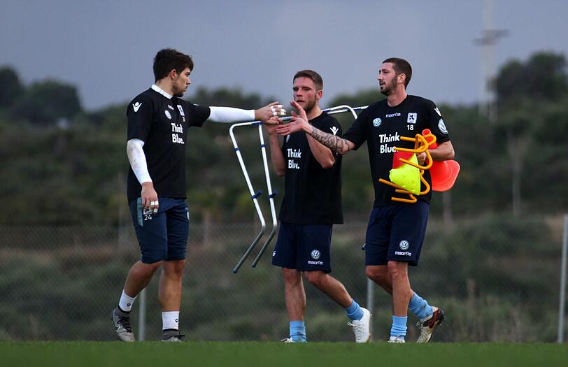 Vormittagstraining im Regen, Ankunft von Oberlöwe Peter Cassalette, kräfteraubender Zirkel am Nachmittag: Sehen Sie hier die Bilder vom dritten Tag des TSV 1860 in Estepona.