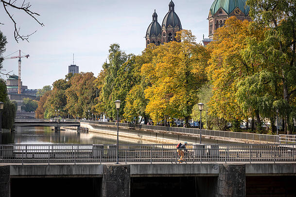 Martin Rütter hofft, schon bald seine Traumbleibe in München zu finden. Martin Rütter hofft, schon bald seine Traumbleibe in München zu finden.