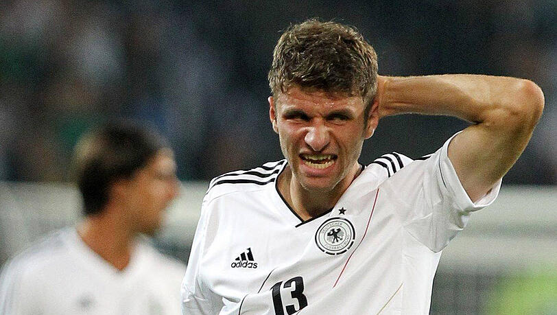 Nach so einem Kopfball kann der Schädel schonmal ganz schön brummen. Nach so einem Kopfball kann der Schädel schonmal ganz schön brummen.
