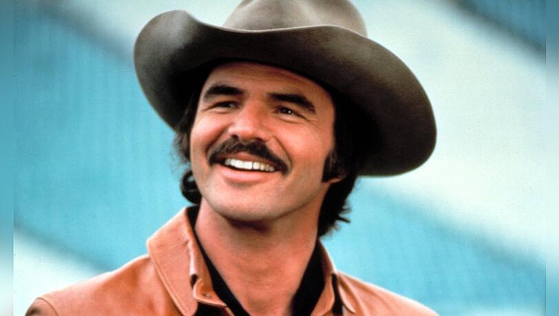 So behalten Millionen Fans weltweit Burt Reynolds in Erinnerung.