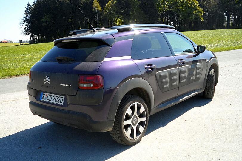 Aus dieser Perspektive ist der Crossover-Charakter des Cactus gut zu erkennen - in Form der deutlichen SUV-Anklänge.
