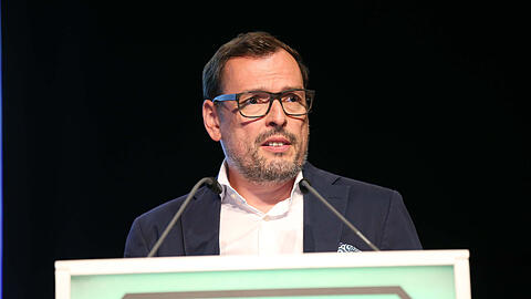 Karl-Christian Bay verrät in der AZ die Details um den gescheiterten Investoren-Deal des TSV 1860.
