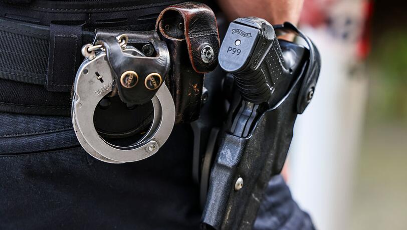 Vier Mal gaben bayerische Polizeikräfte heuer einen tödlichen Schuss ab. (Symbolbild)