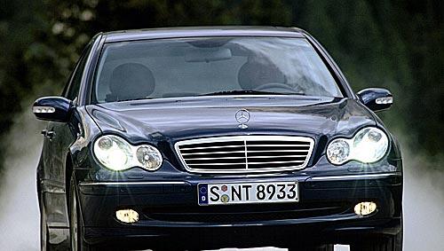 Wird sparsamer: die Mercedes C-Klasse. Wird sparsamer: die Mercedes C-Klasse.