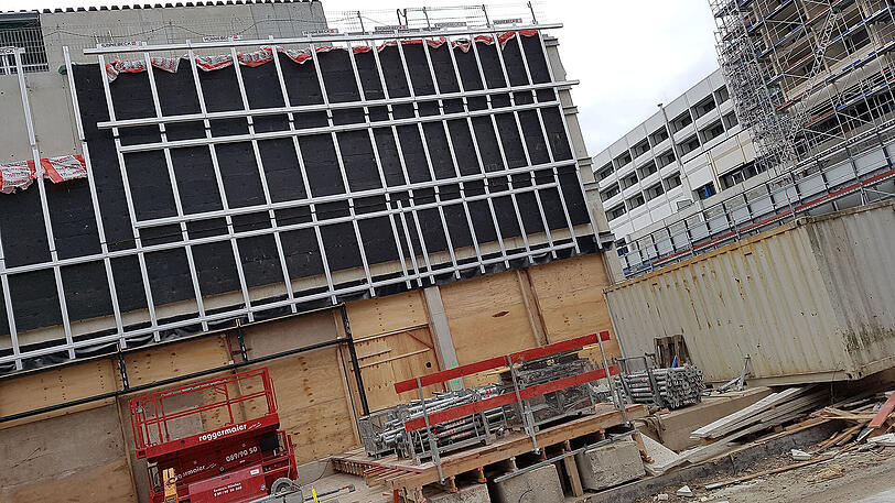 Hier stand XXXLutz, auf der Theresienhöhe 5: Jetzt entsteht hier ein moderner Konsumtempel.