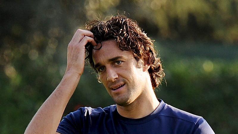 Macht sich Gedanken über seine Zukunft: Bayern-Stürmer Luca Toni. Macht sich Gedanken über seine Zukunft: Bayern-Stürmer Luca Toni.