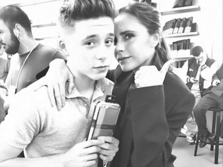 Wie der Vater so der Sohn: Auch Brooklyn Beckham (16), ältester Sohn von David und Victoria, gratulierte seiner Mama via Instagram zum Muttertag.