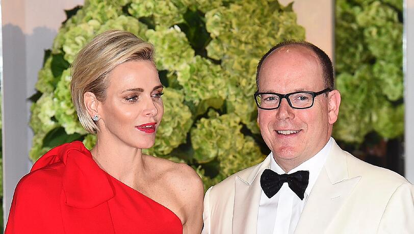 Fürstin Charlene und Fürst Albert bei der Rot-Kreuz-Gala in Monaco