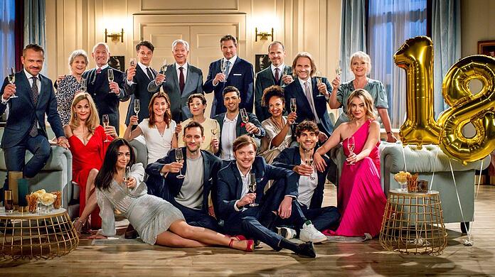 "Sturm der Liebe" gehört zu den erfolgreichsten Telenovelas im deutschen TV. Trotzdem will die ARD die Laufzeit kürzen – oder etwa doch nicht?