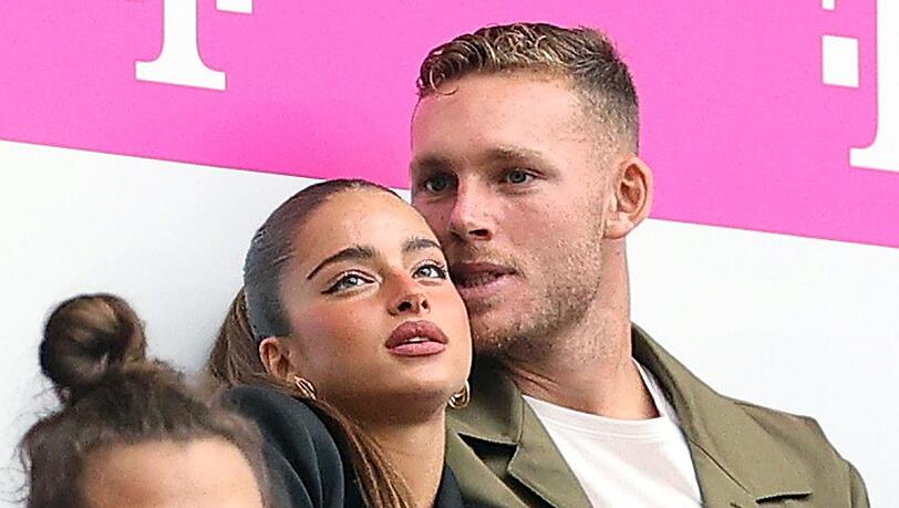 Daniel Peretz und Noa Kirel haben sich verlobt. Daniel Peretz und Noa Kirel haben sich verlobt.