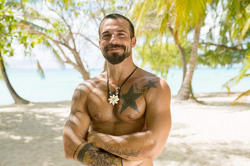 Gaetano, 35 aus Stuttgart, Nationaliät: Italienisch, Größe: 1,75 m, Beruf aktuell: Programmierer für Frästechnik, Single seit einem Jahr, Interessen: Fitness, Musik, Familie