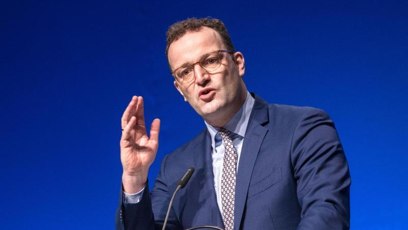 Bundesgesundheitsminister Jens Spahn spricht auf dem CDU-Landesparteitag im schleswig-holsteinischen Neumünster. Bundesgesundheitsminister Jens Spahn spricht auf dem CDU-Landesparteitag im schleswig-holsteinischen Neumünster.