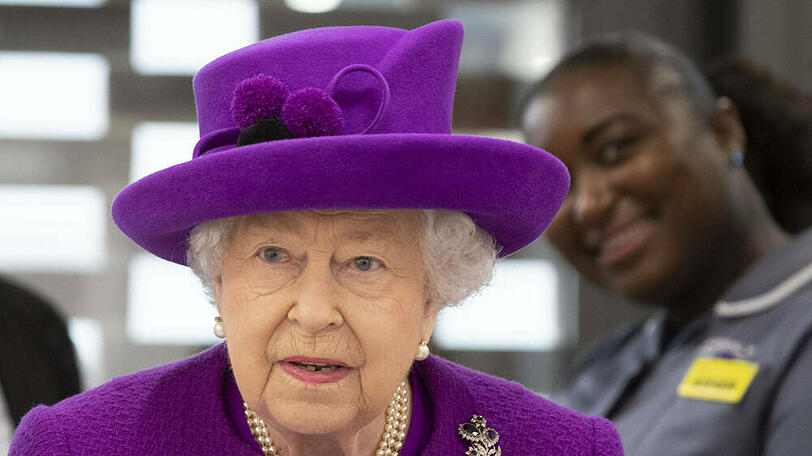 Die Queen wendet sich am Sonntagabend an ihr Volk