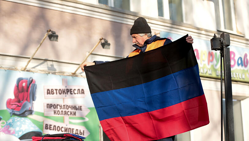 Mit der Anerkennung der besetzten Gebiete - hier Donezk - ebnet Wladimir Putin den Weg für einen möglichen militärischen Einmarsch in die Ukraine.