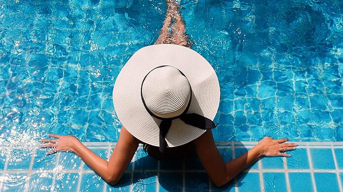 Ab ins Wasser! Aber lohnt sich das Freibad in der Nähe? Ab ins Wasser! Aber lohnt sich das Freibad in der Nähe?