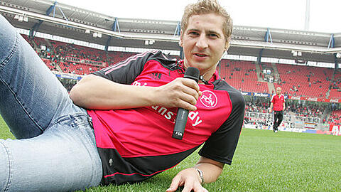 Wenn die Frequenzen nicht zu trennen sind: Was hören die Club-Fans zusätzlich, wenn sie Stadionsprecher Guido Seibelt begrüßt?