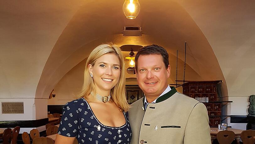 Die Wirtsleute vom Tegernseer Bräustüberl: Peter Hubert mit Frau Caterina.