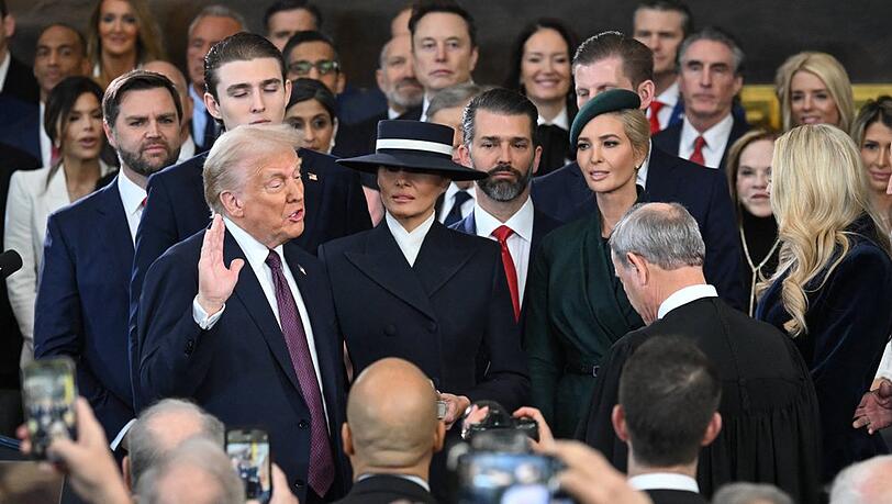 Historischer Moment: Donald Trump wird als 47. US-Präsident vereidigt.