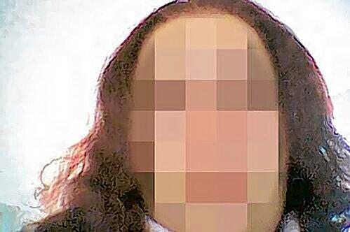 Sarahs Mutter Angela R. (27) kann wegen eines schweren Krebsleidens nicht an dem Prozess teilnehmen.