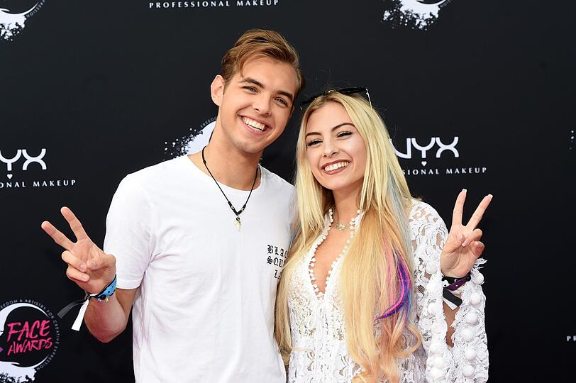 Joely White und Chany Dakota
