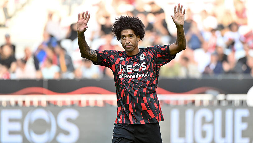 Wird ab Sommer Trainer beim FC Bayern: Dante.
