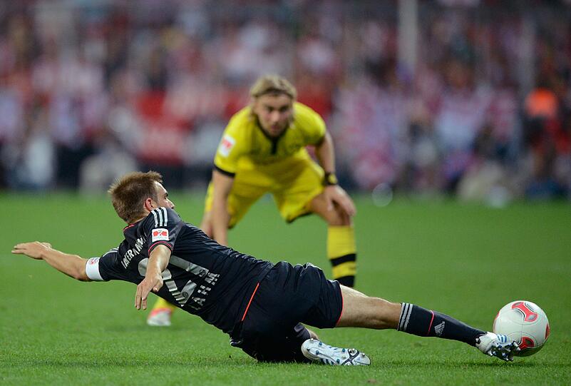 PHILIPP LAHM NOTE 3 Der Kapitän schon wieder mit vollem Programm, großes Laufpensum. Er bleibt rechts hinten, egal wie viele Linksverteidiger (Alaba, Contento) sich noch verletzen.