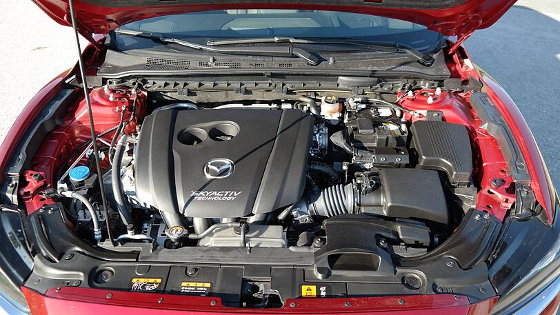 Der 2,5-Liter-Benziner im Mazda6 ist ein erfrischend munterer Begleiter.
