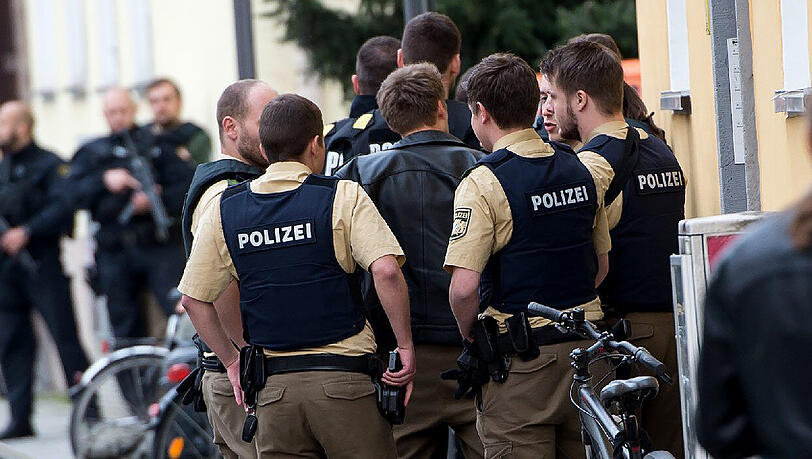 Bilder vom Tatort in der Zentnerstraße Bilder vom Tatort in der Zentnerstraße