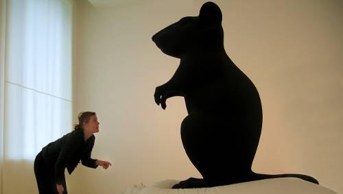 Grüß dich, Maus. In der Muffathalle wird unser Verhältnis zum Tier thematisiert. Grüß dich, Maus. In der Muffathalle wird unser Verhältnis zum Tier thematisiert.