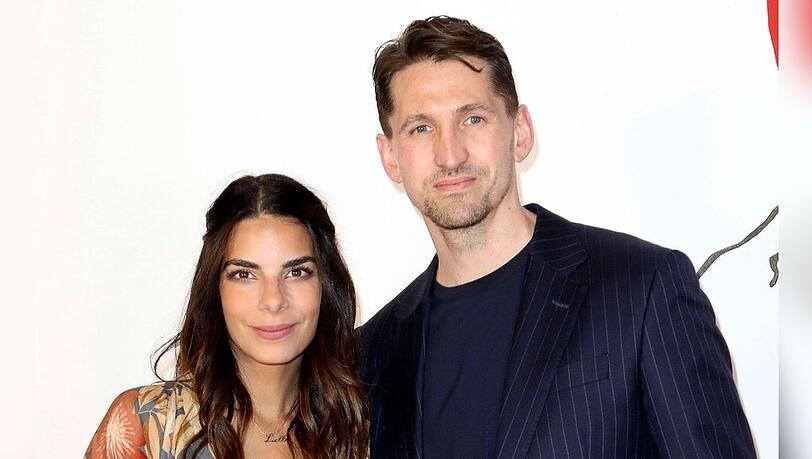 Lange haben sich Lilli Hollunder und René Adler auf ihr neues Zuhause für die Familie gefreut. Doch kurz vor dem Umzug ist noch immer nicht alles fertig gestellt. Lange haben sich Lilli Hollunder und René Adler auf ihr neues Zuhause für die Familie gefreut. Doch kurz vor dem Umzug ist noch immer nicht alles fertig gestellt.