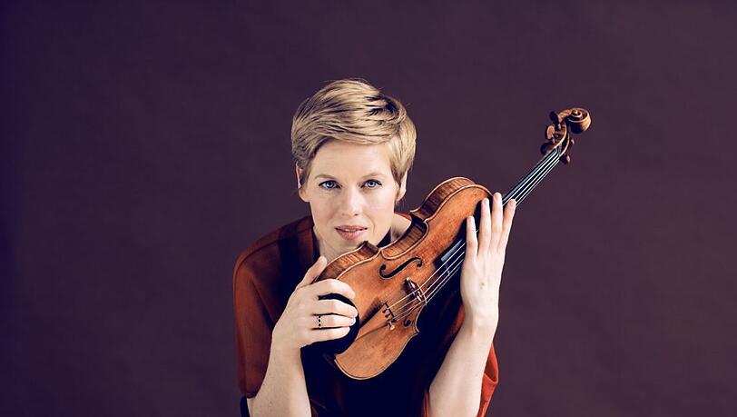 Geigerin Isabelle Faust spielt das Violinkonzert "Alhambra" von Peter Eötvös.