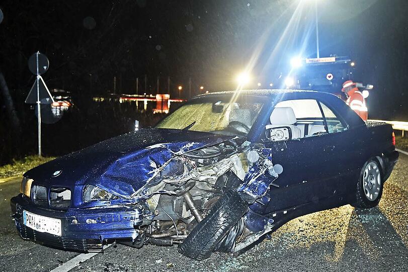 Unfall in Unterföhring: Vier Personen erlitten Verletzungen.