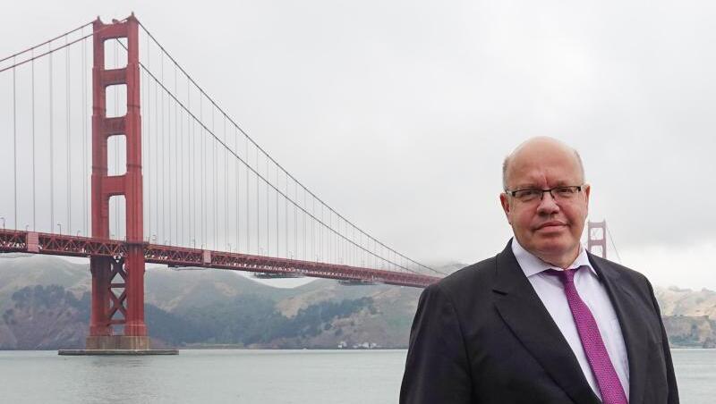 "Wir müssen in Deutschland alles tun, um das Innovationstempo zu steigern": Peter Altmaier vor der Golden Gate Bridge. "Wir müssen in Deutschland alles tun, um das Innovationstempo zu steigern": Peter Altmaier vor der Golden Gate Bridge.