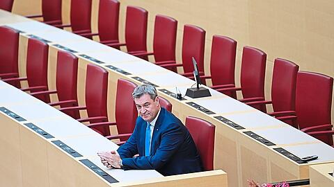 Welche CSU-Politikerinnen und Politiker werden künftig mit Markus Söder auf der Regierungsbank Platz nehmen? An diesem Mittwoch will der CSU-Chef das Rätsel lösen.